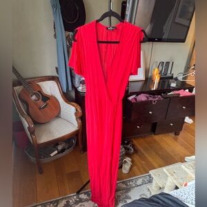 NWT Lulu's Vibrant Red Maxi Dress